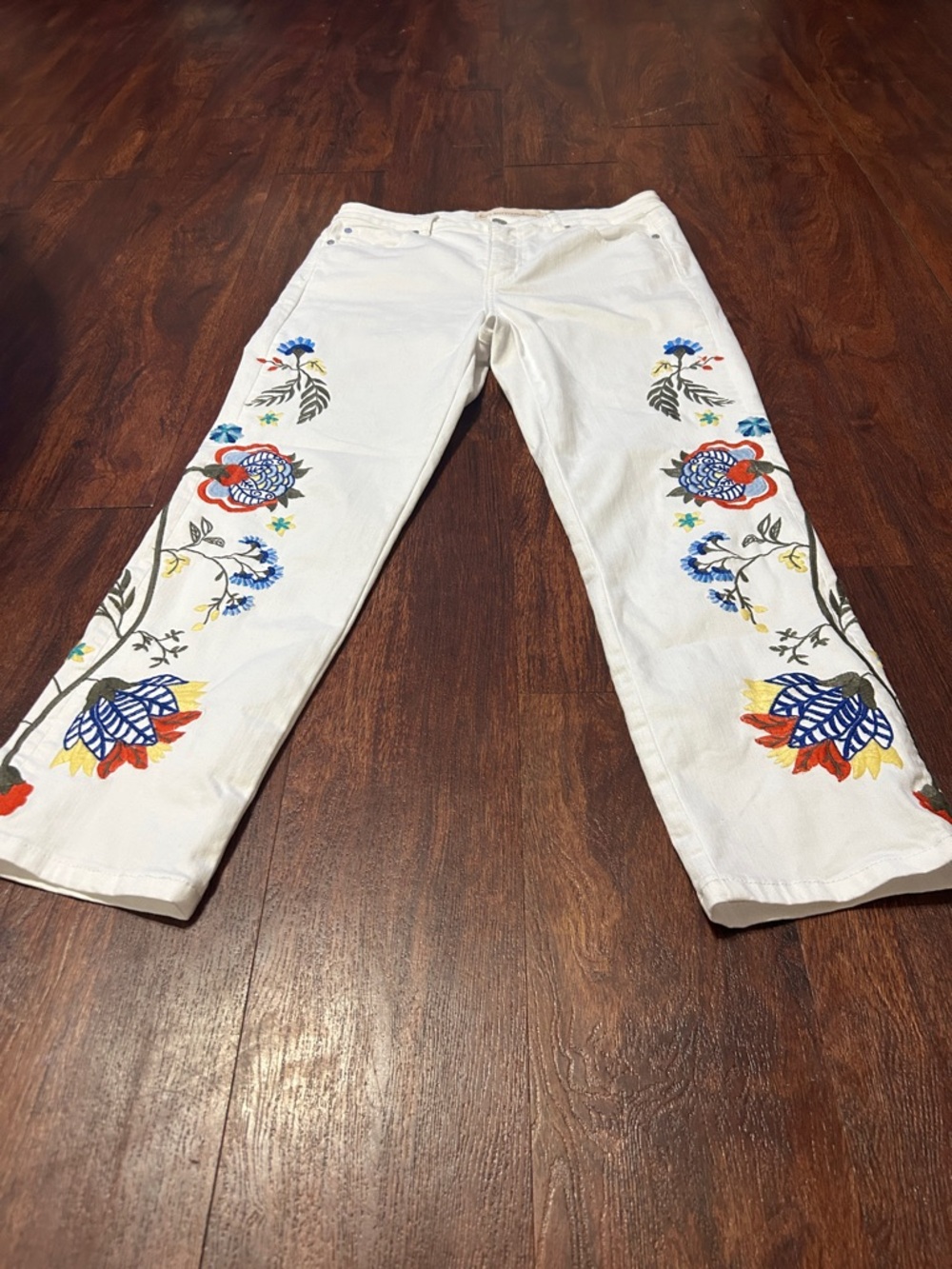 Soft Surroundings White Straight-Leg Jeans with Multicolor Floral Embroidery - Picture 3 of 8